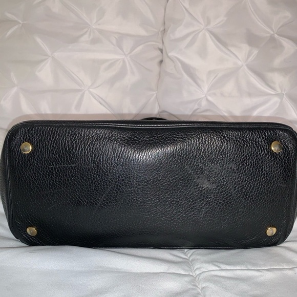 Finesse La Model Handbag - Picture 5 of 8